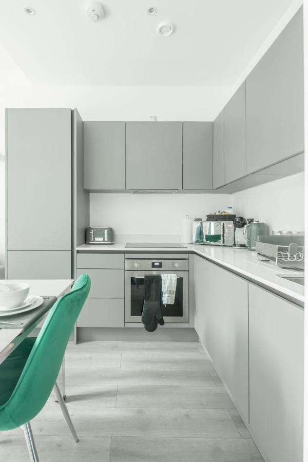 Elegant Apartment 米尔顿凯恩斯 外观 照片